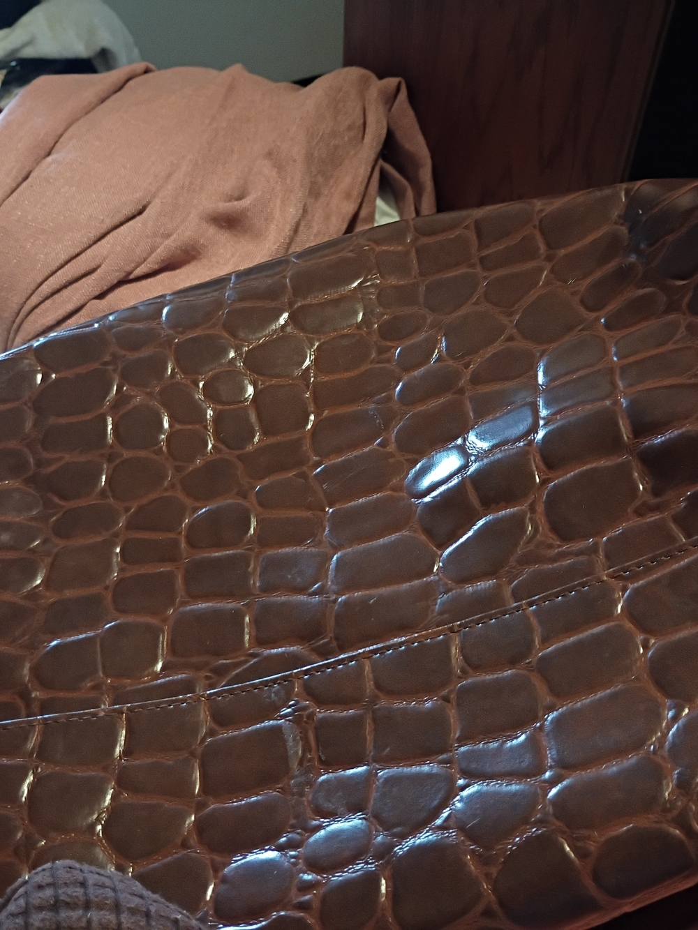 Vintage Croc-Embossed Brown Shoulder Bag